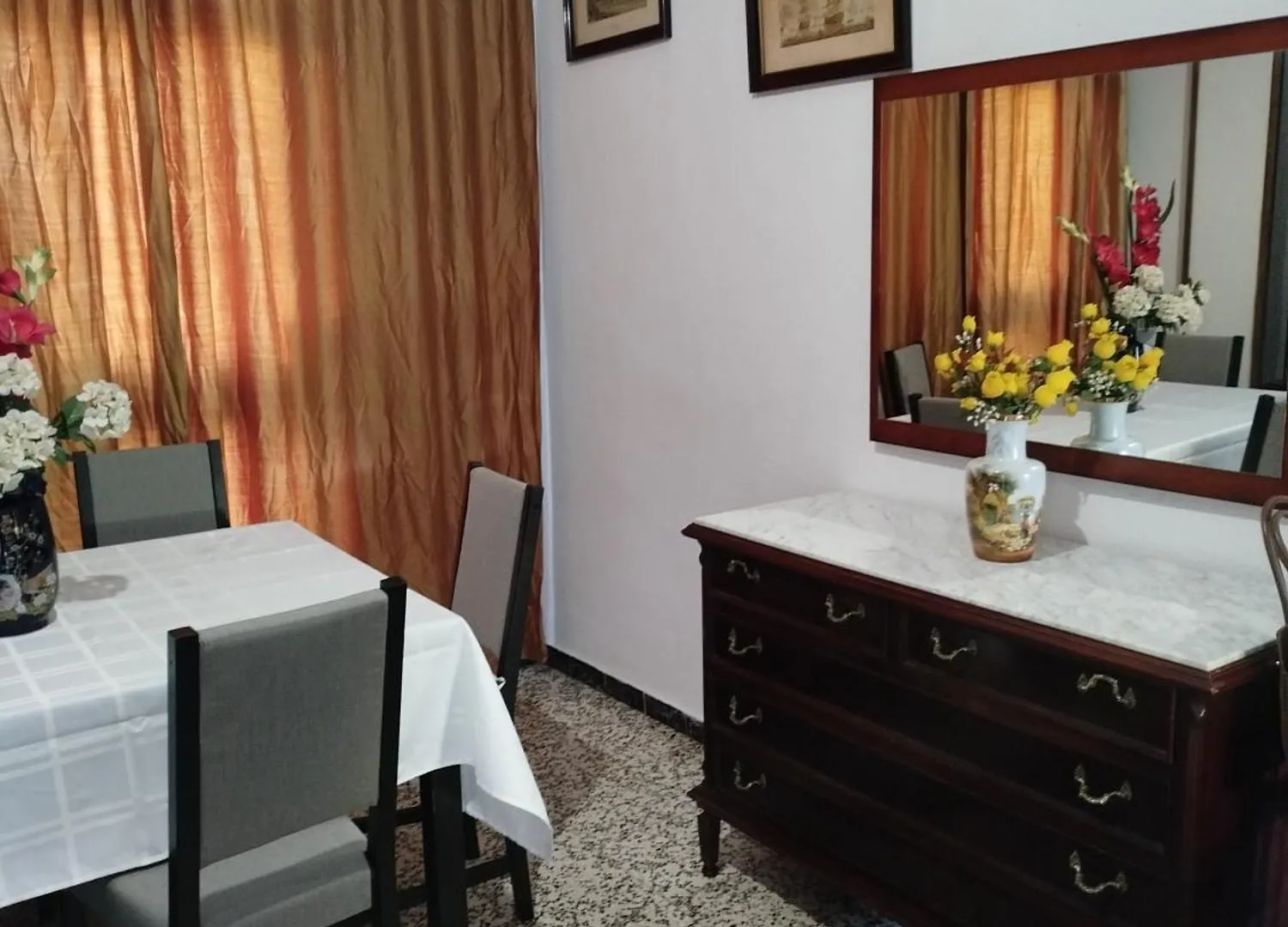 Homestay Apartamento Acogedor Seville Spain